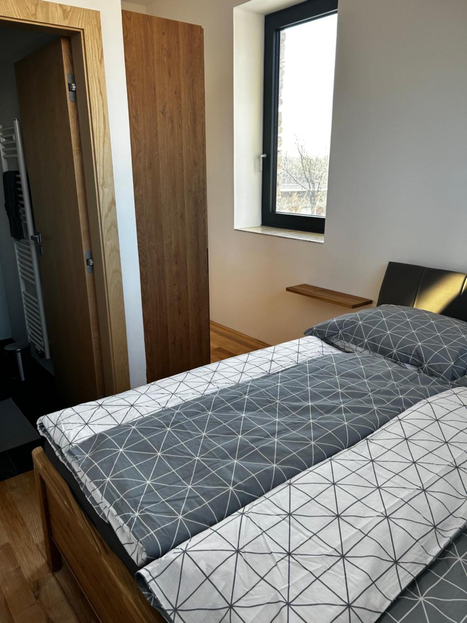 Palace Resort Jiloviste ภายนอก รูปภาพ